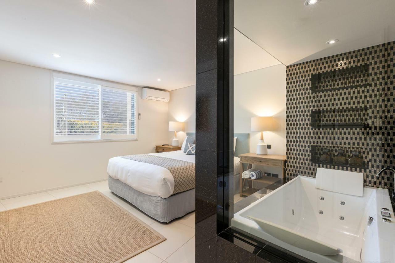Bay Royal Apartments Teluk Byron Bagian luar foto